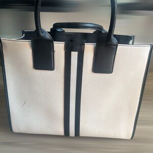 DKNY Black and Cream Tote Bag